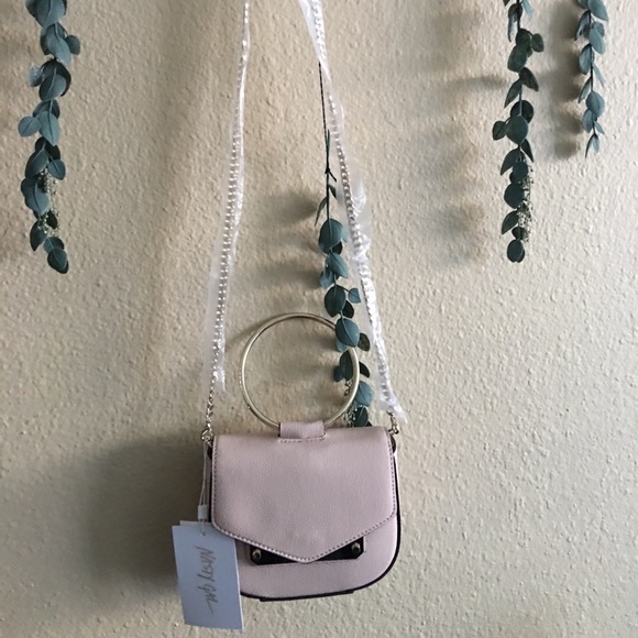 ✨BNWT Nast Gal | Ring Leader Nude Crossbody Clutch - Picture 7 of 8